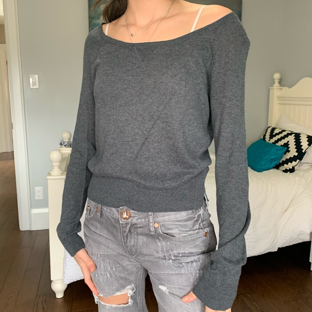 Women’s Long Sleeved Top